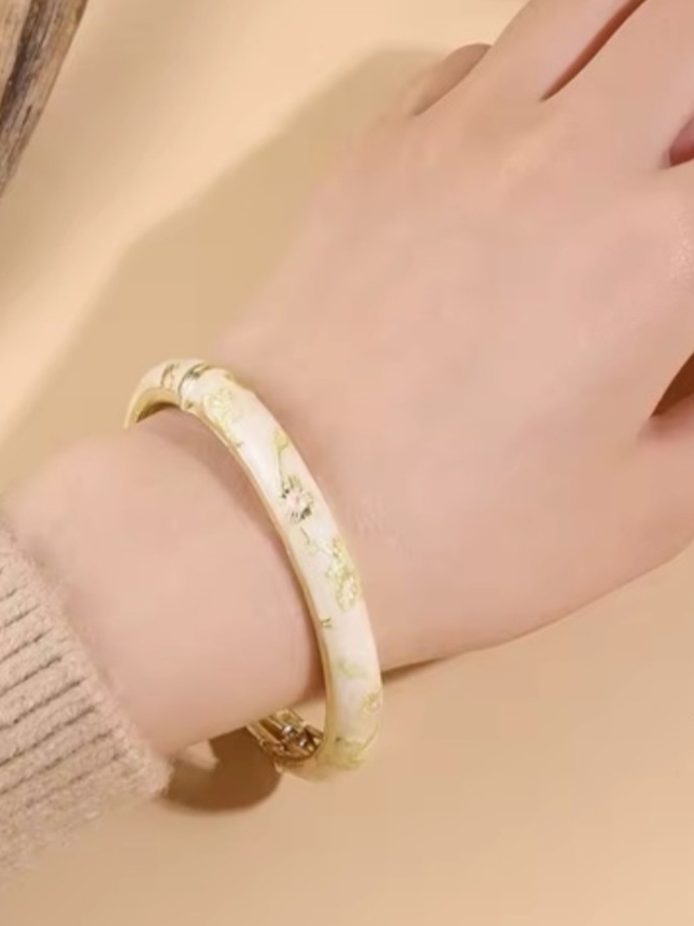 Floral Enamel Bangle Set in Cream and Light Green - Picture 8 of 12